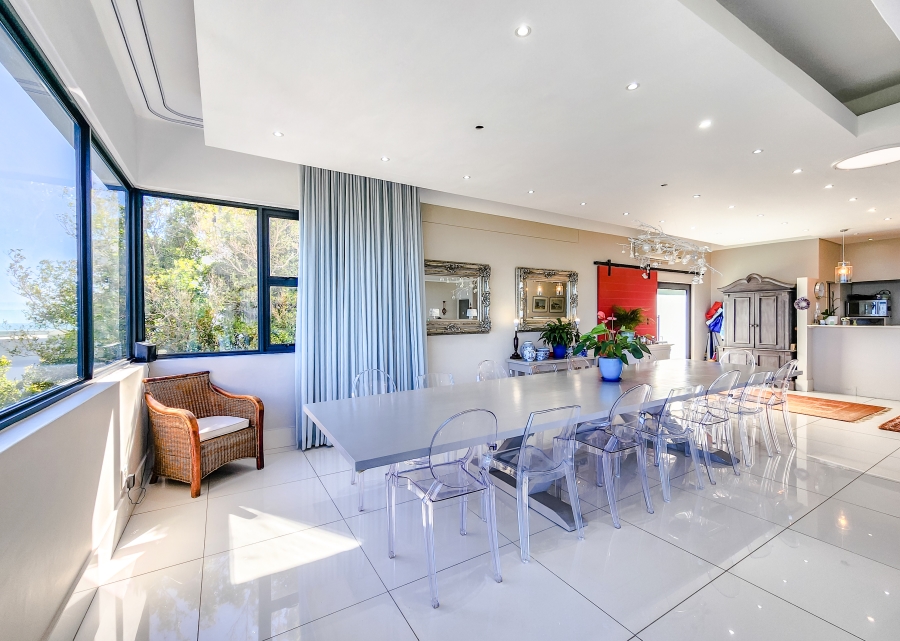11 Bedroom Property for Sale in Camps Bay Western Cape